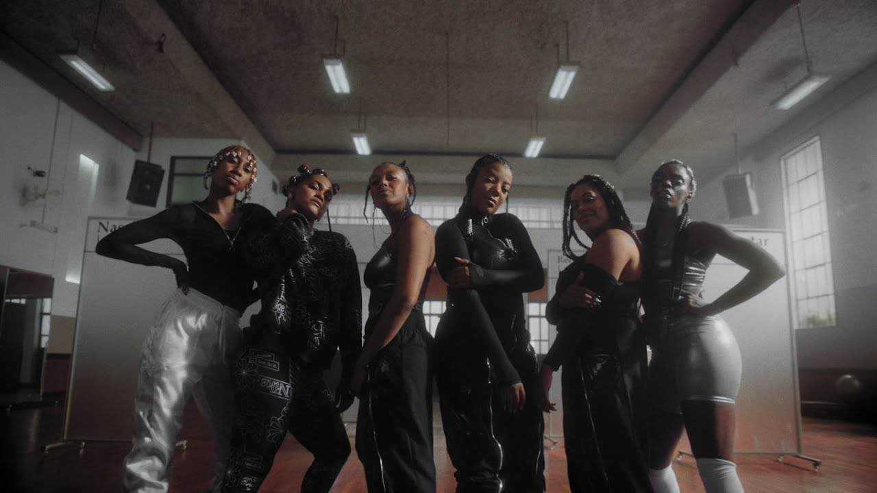 The Awakening in Dance: An experience in motion, sản xuất bởi agency AKQA và được công chiếu trên ứng dụng Nike Training Club tôn vinh những người phụ nữ da đen 