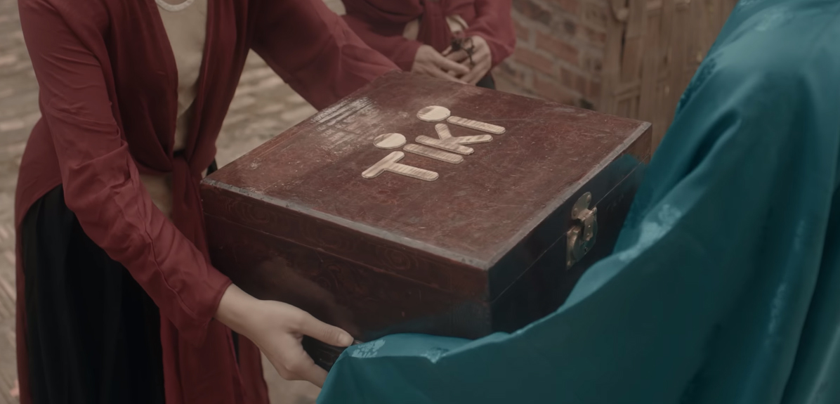 Hộp quà Tiki trong các MV âm nhạc khiến cho cái tên này trở nên phổ biến hơn bao giờ hết